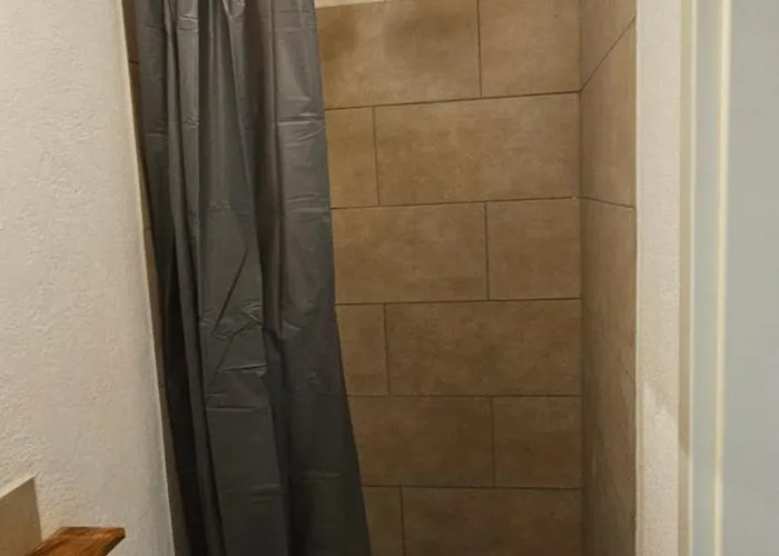 Ruhige Gartenwohnung Lägenhet